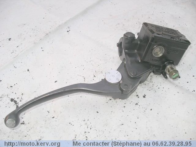 maitre cylindre de frein complet + poignee de frein